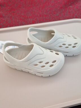 wonder nation Kids Ventilated Slip-On Clog Sandals